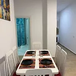 דירה Private Garden