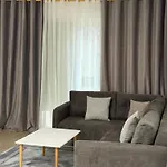 Private Garden דירה טיראנה