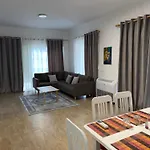Private Garden דירה טיראנה