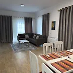 דירה Private Garden טיראנה