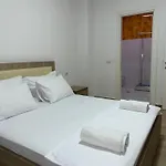 Private Garden شقة *